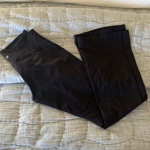 Lululemon Groove yoga pant